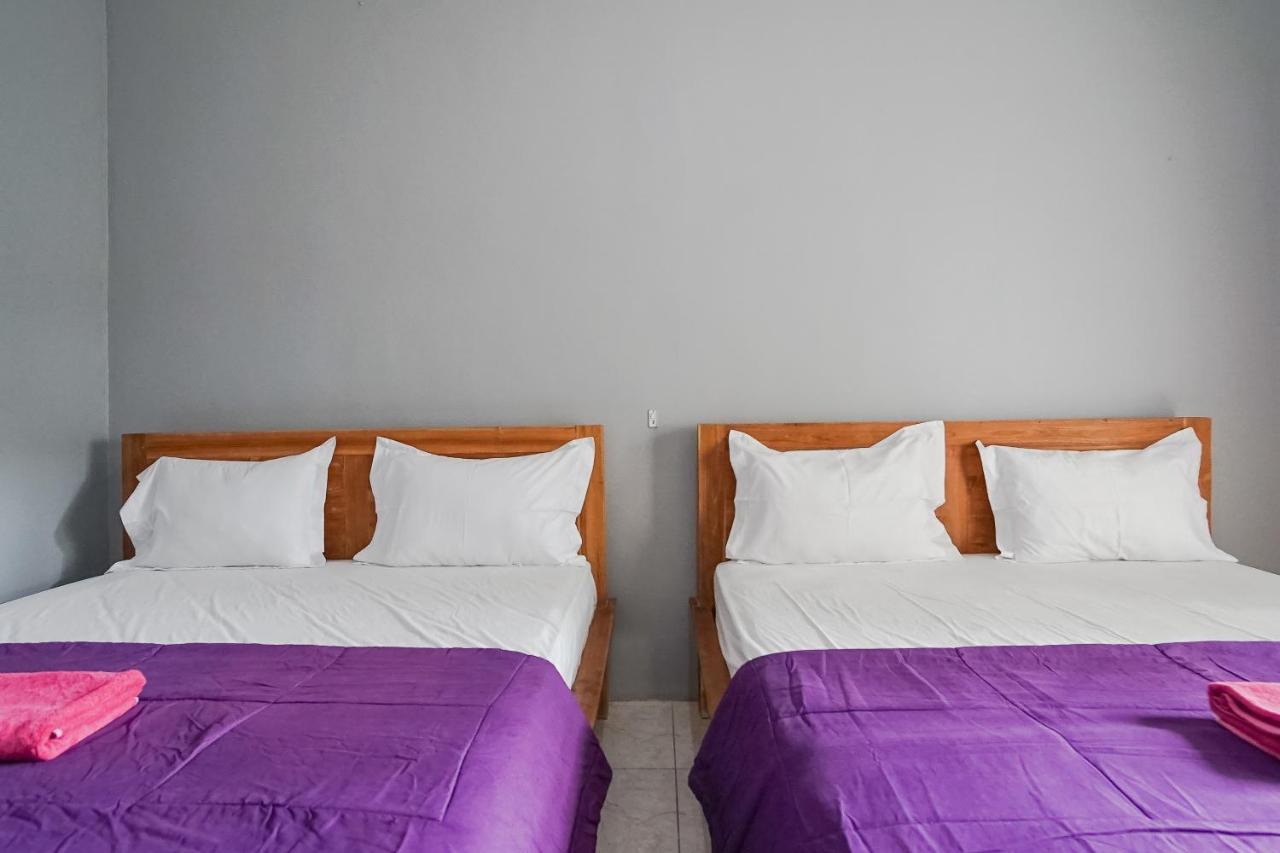 Ketapang Guesthouse Echo Beach Canggu Exterior photo