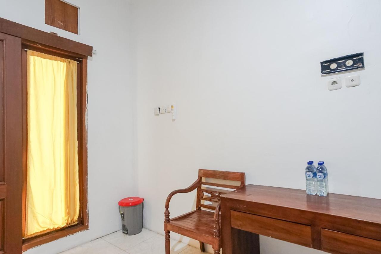 Ketapang Guesthouse Echo Beach Canggu Exterior photo