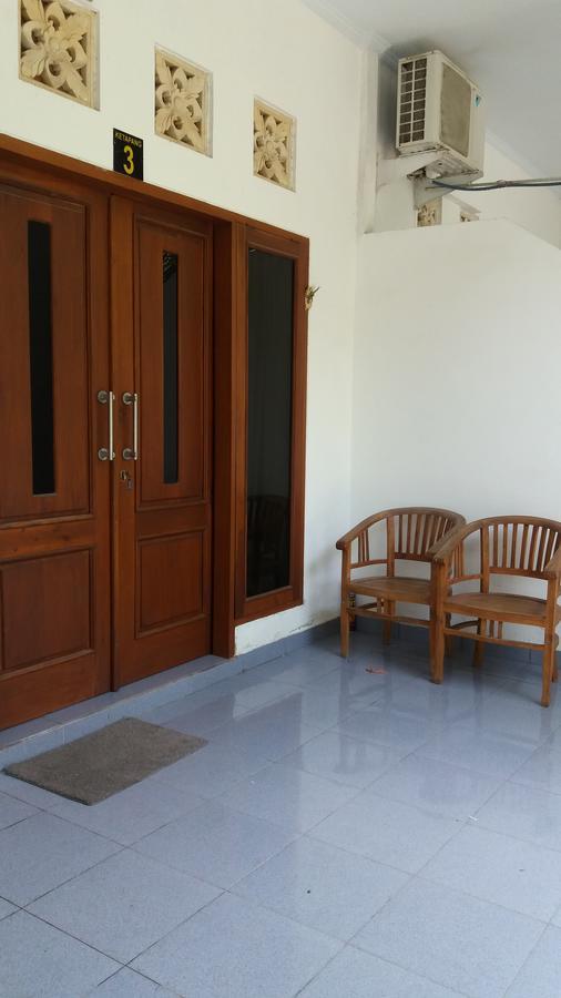 Ketapang Guesthouse Echo Beach Canggu Exterior photo