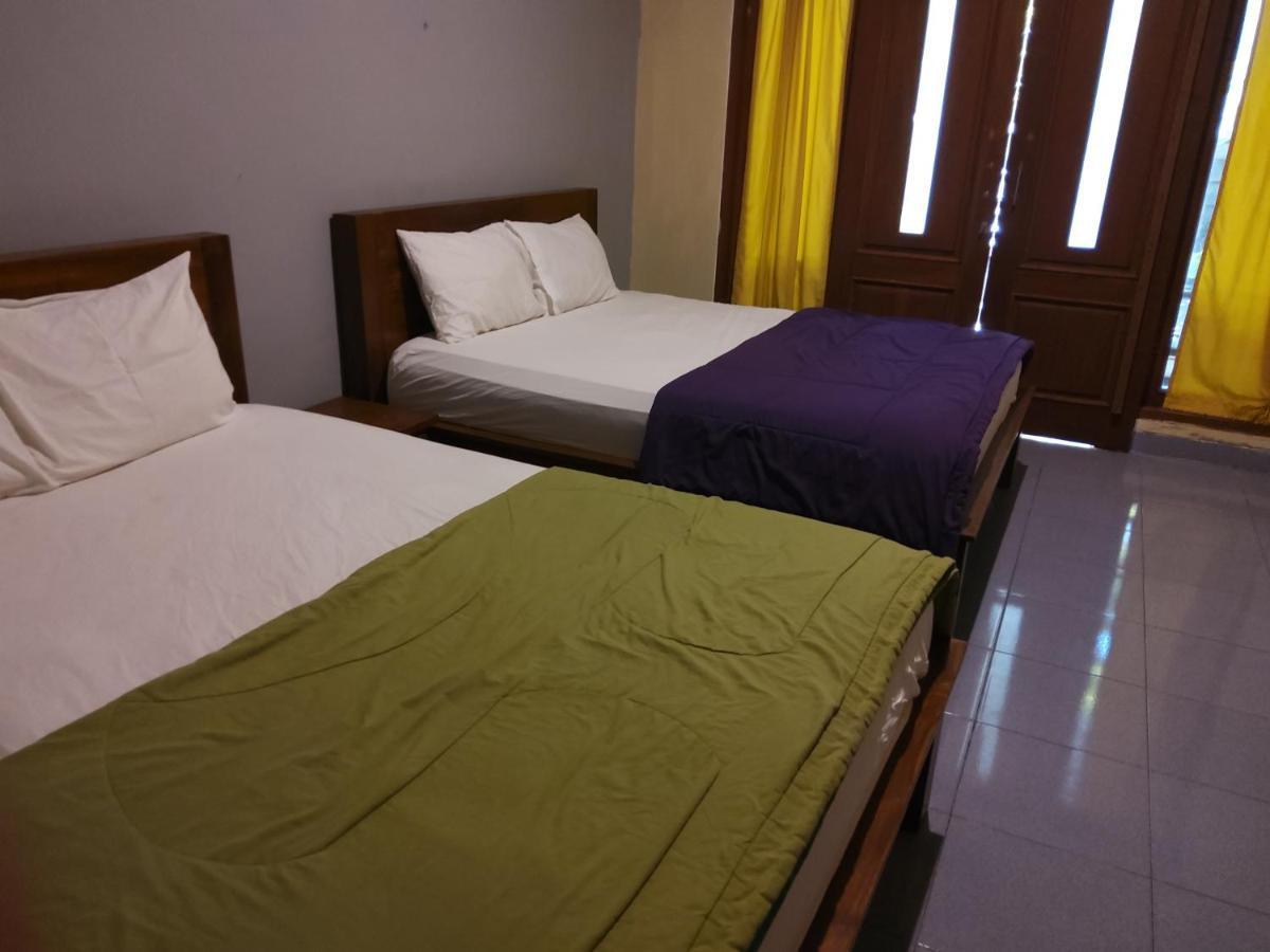 Ketapang Guesthouse Echo Beach Canggu Exterior photo